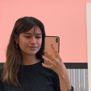 Meet your Posher, Olivia